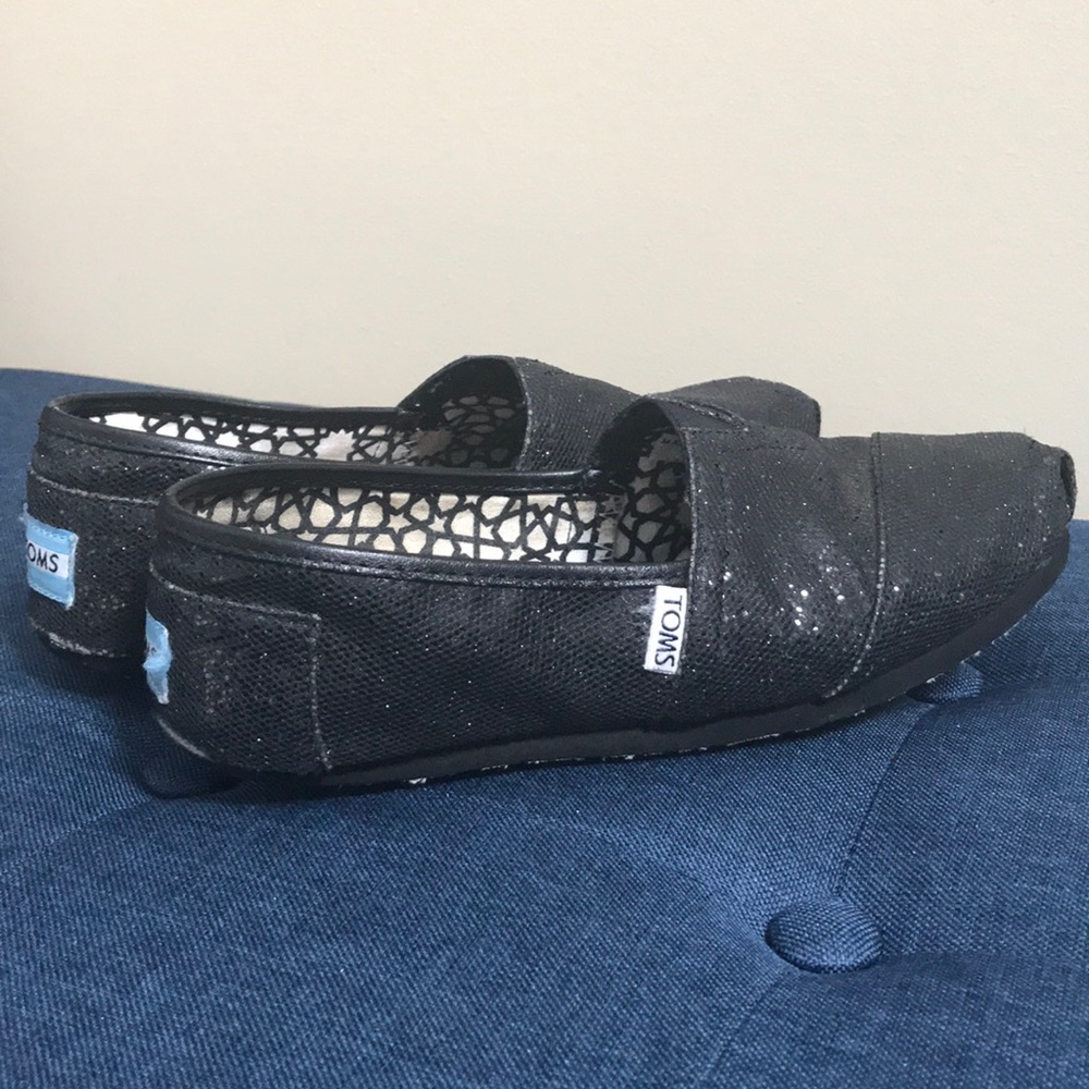 Toms